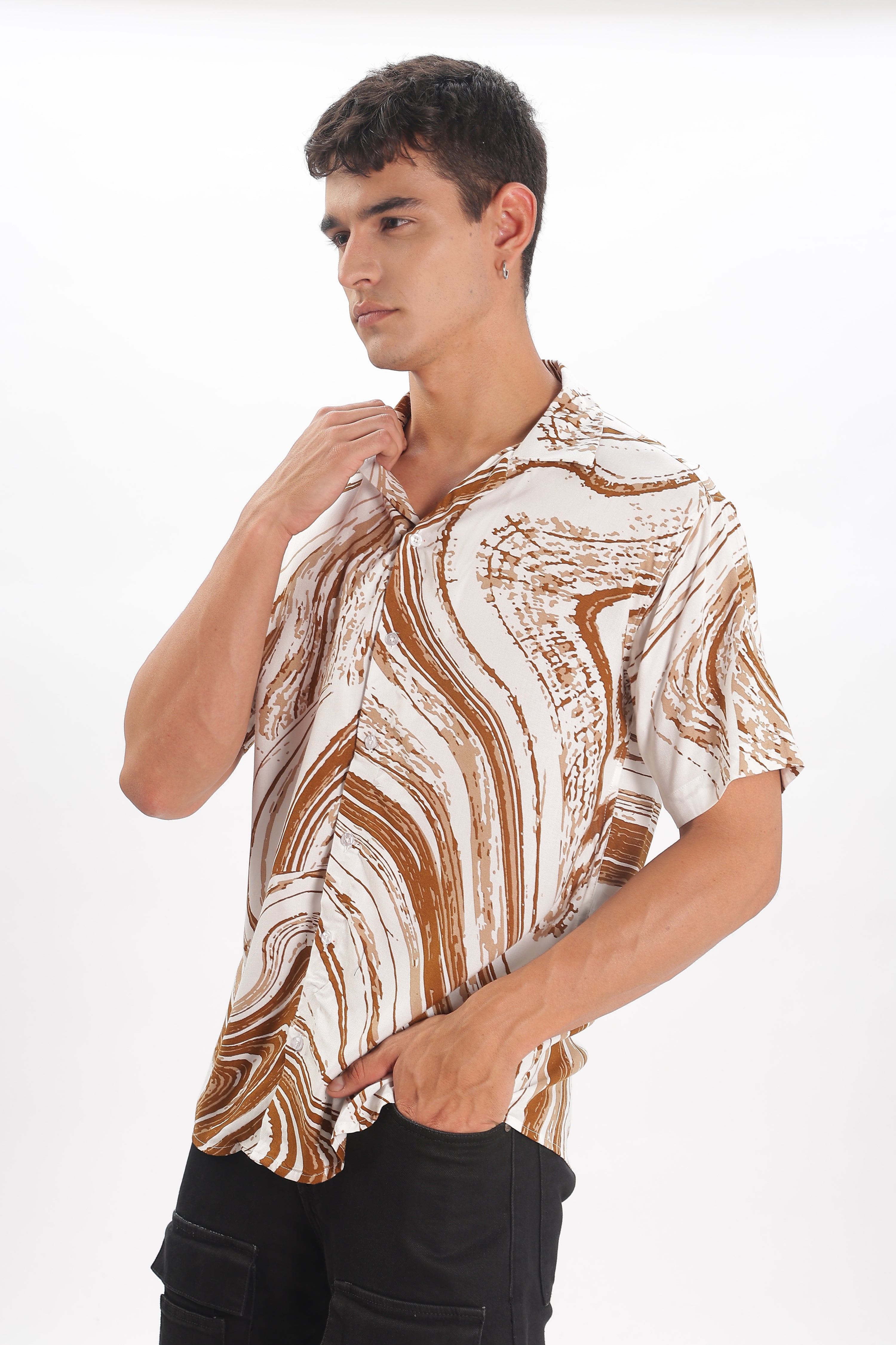 Wavy brown textured